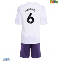 Manchester United Lisandro Martinez #6 Bortedraktsett Barn 2025-26 Kortermet (+ Korte bukser)